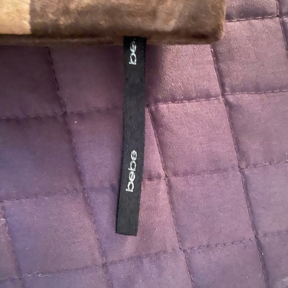 Thrown way back!  Vintage BEBE leather patch skirt! - Picture 3 of 6